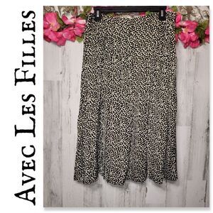 NWT Avec Les Filles Pleeted Skirt